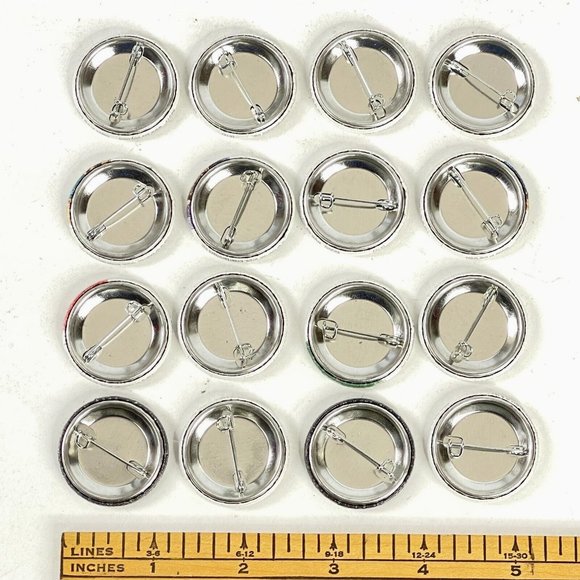 Big Bang Theory 16 Button Lot Sheldon Bazinga Kitty Howard Penny Raj Leonard Ata - Picture 6 of 10